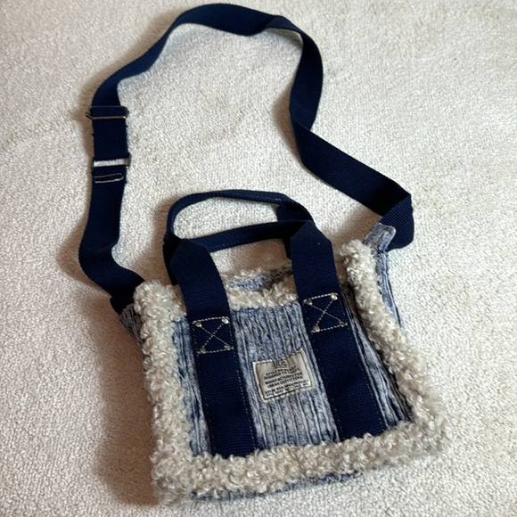 Urban Outfitters-BDG Serena Fleece Mini Tote Crossbody Purse Bag - Picture 3 of 8
